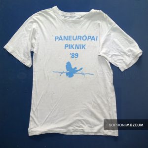 A Páneurópai Piknik pólója A Páneurópai Piknik pólója
