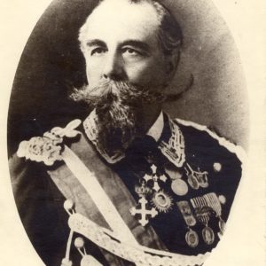 Türr István olasz királyi altábornagyi tiszti díszegyenruhája és kardja Türr István olasz királyi altábornagyi tiszti díszegyenruhája és kardja